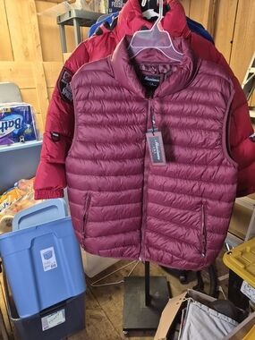 Maximos Men's Burgundy Puffer Vest Bin 43